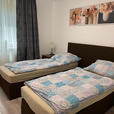 Apartament Tt10 Botanicka Trnava Buitenkant foto