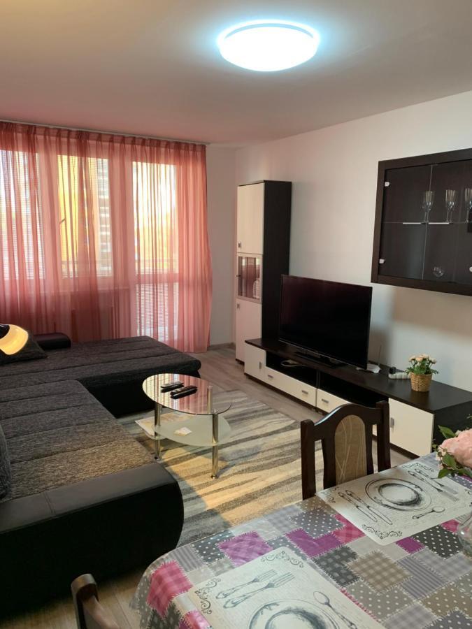 Apartament Tt10 Botanicka Trnava Buitenkant foto