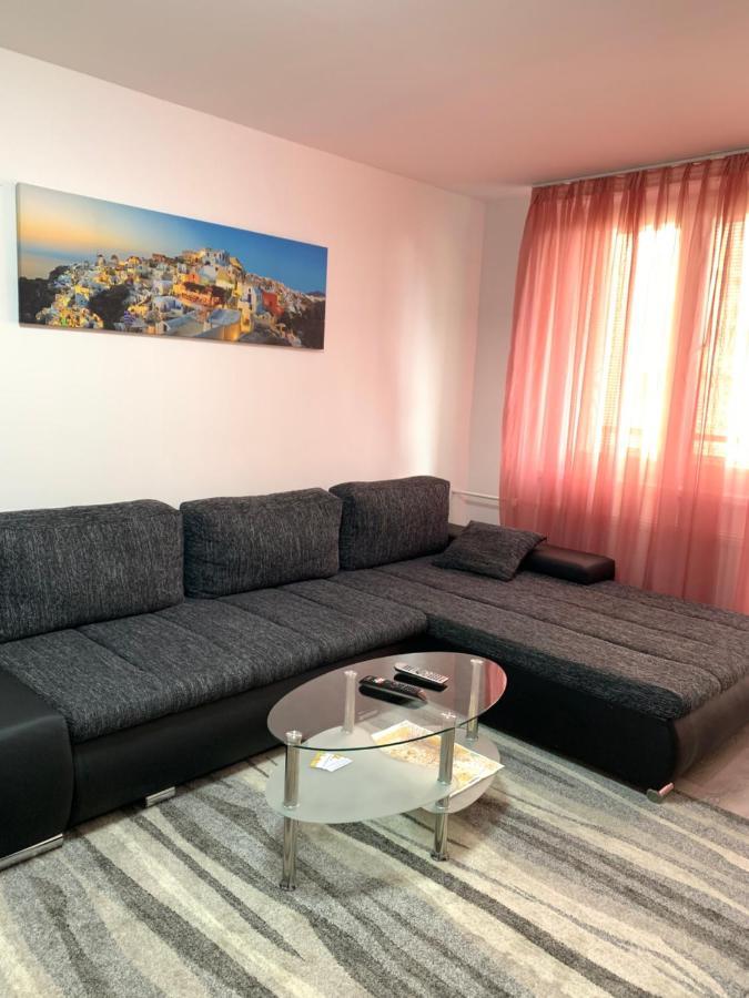 Apartament Tt10 Botanicka Trnava Buitenkant foto