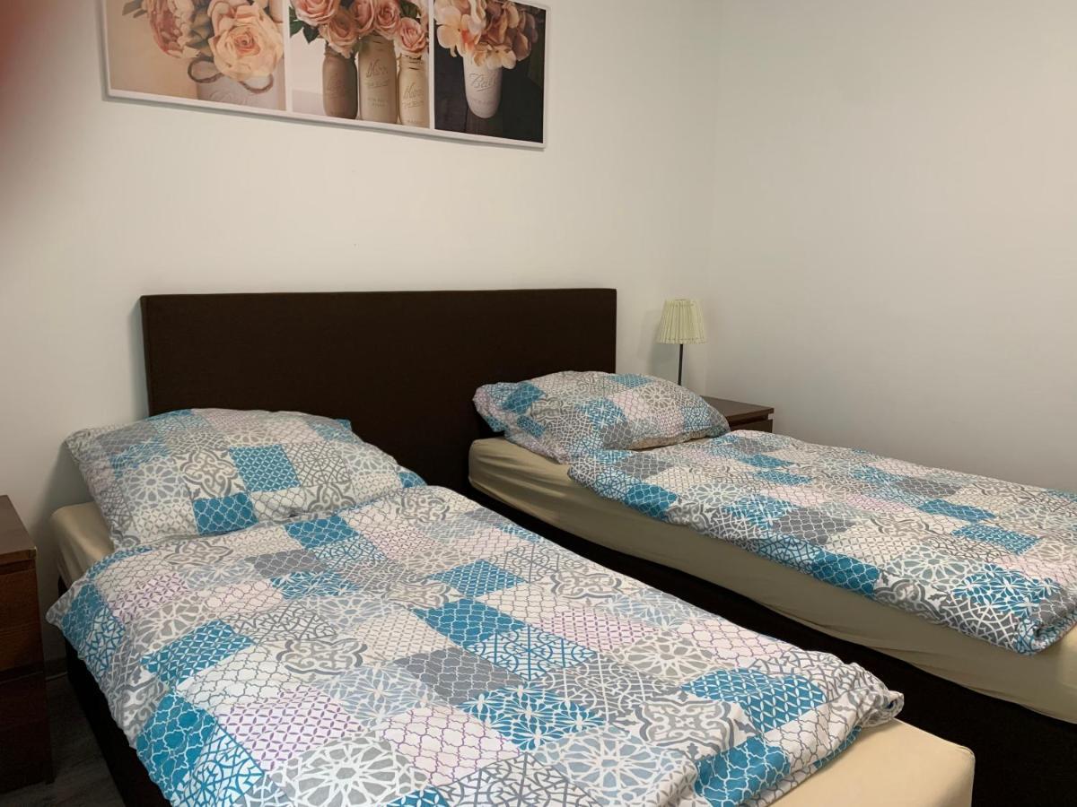 Apartament Tt10 Botanicka Trnava Buitenkant foto