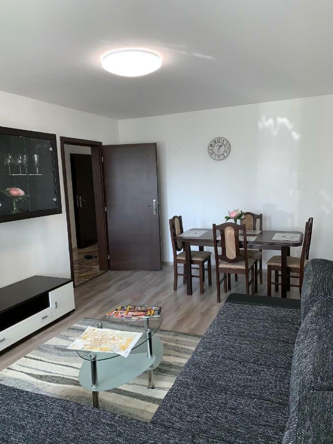 Apartament Tt10 Botanicka Trnava Buitenkant foto