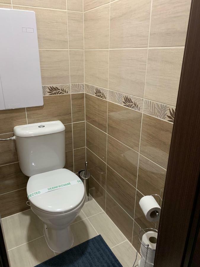 Apartament Tt10 Botanicka Trnava Buitenkant foto