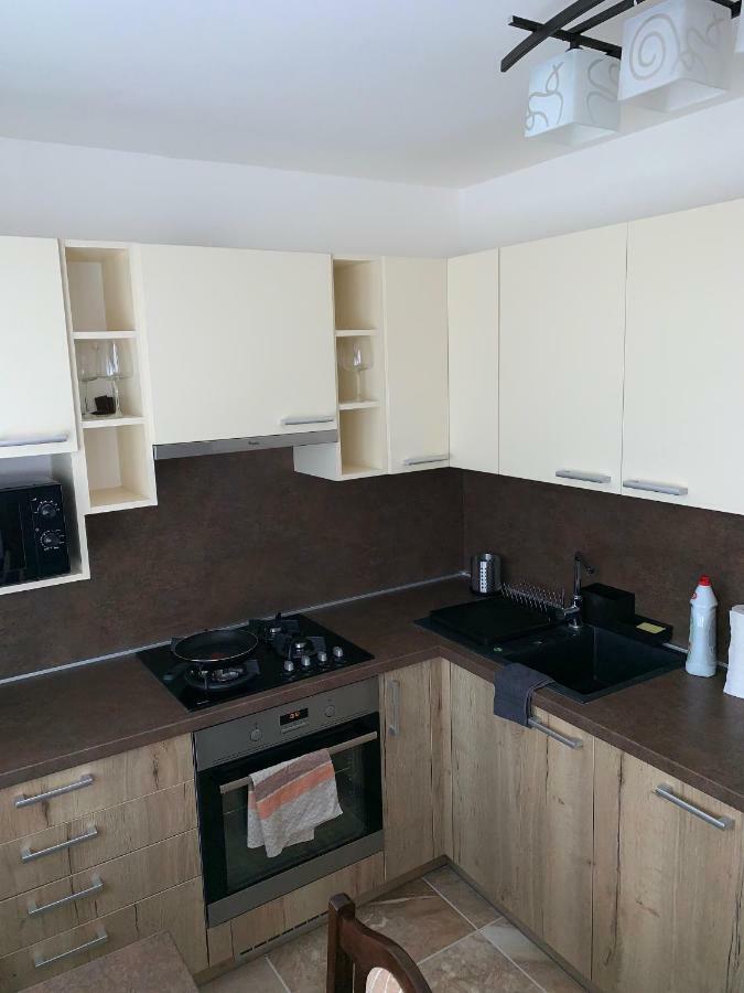 Apartament Tt10 Botanicka Trnava Buitenkant foto